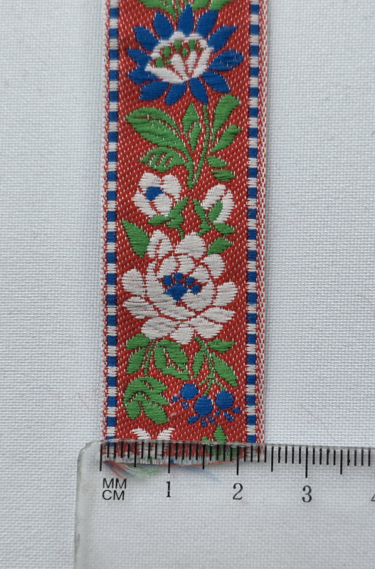 Krojová stuha - červená 1