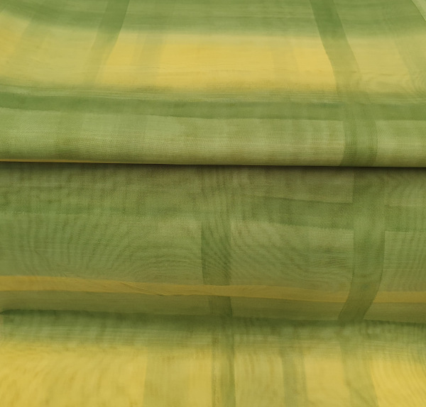 Záclona - bledozelená 1