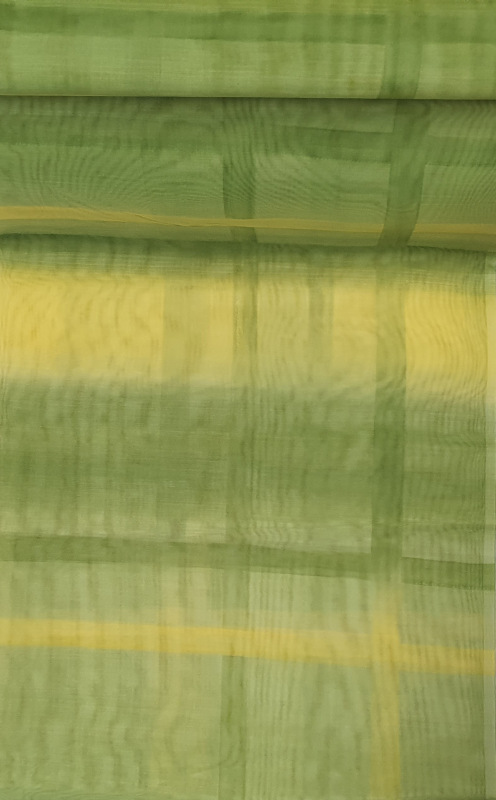 Záclona - bledozelená