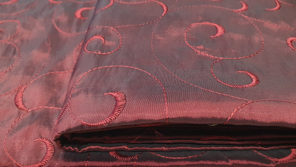 Taft - vyšívaný 1